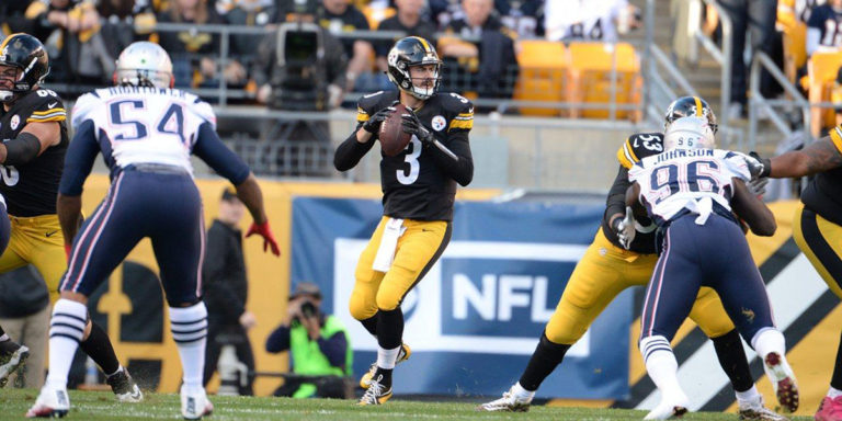 Steelers backup QB Landry Jones warms up against Patriots