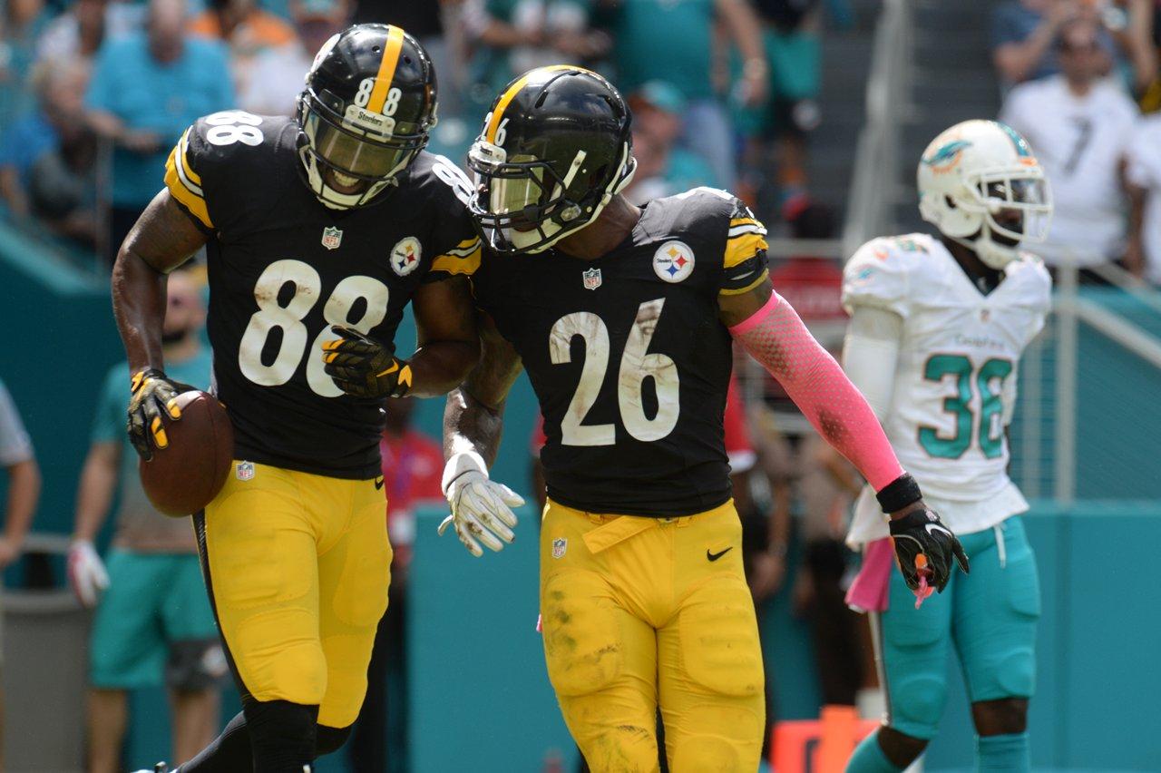 Bell powers Steelers past Dolphins, 30-12