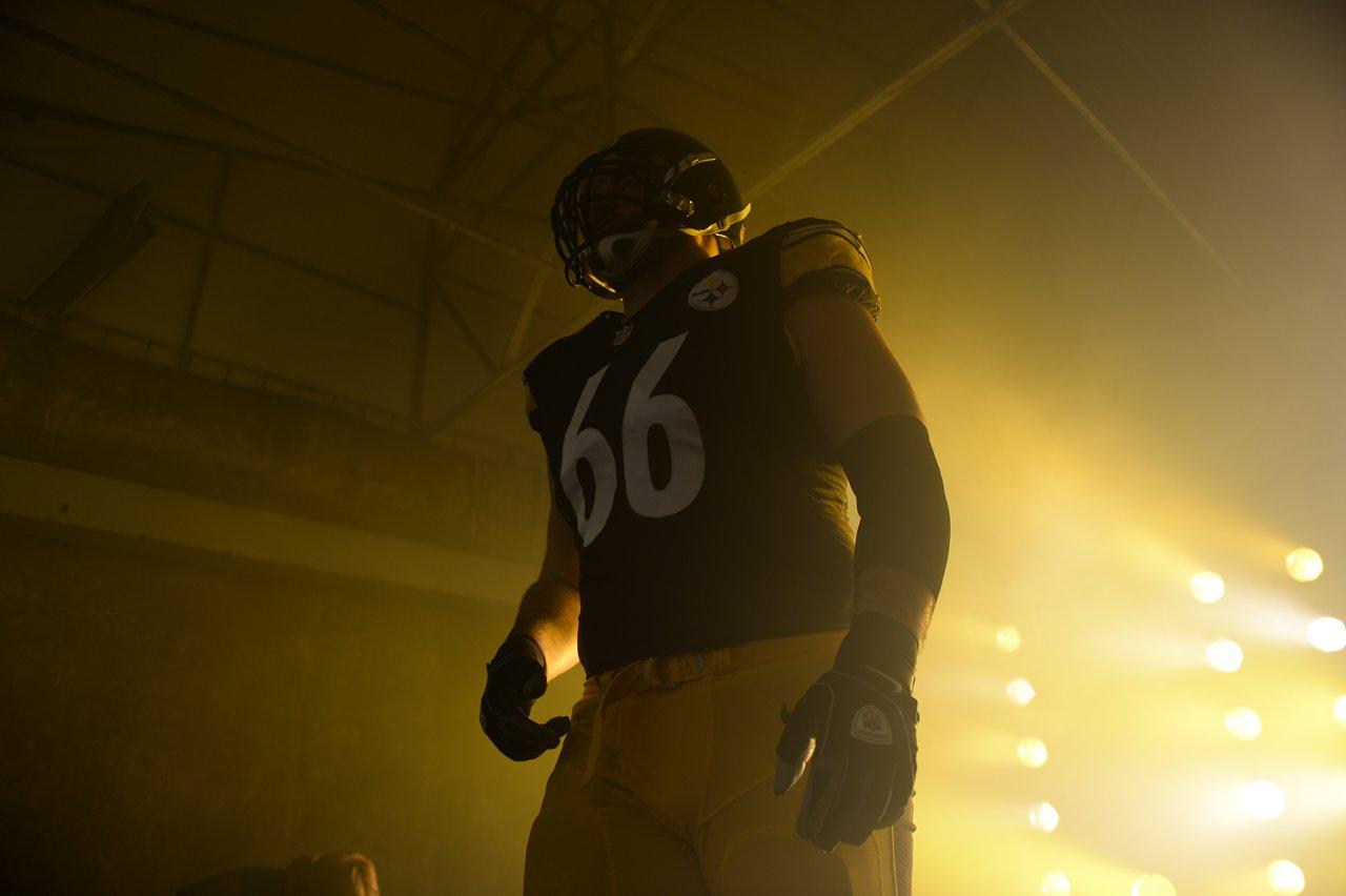 Steelers Throwback Thursday: Looking back on David Decastro's time in  Pittsburgh - Steel City Underground