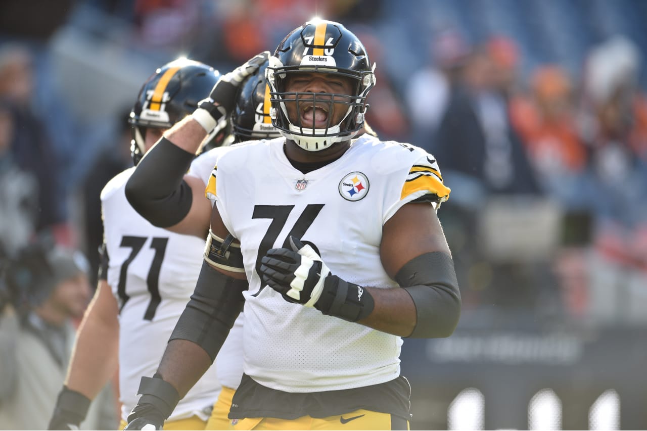 Steelers' Dan Moore Jr. Has HOF Potential, Says Ramon Foster