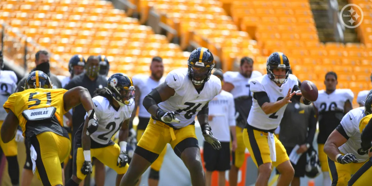 Steelers seeing maturation, cohesion among the offensive line