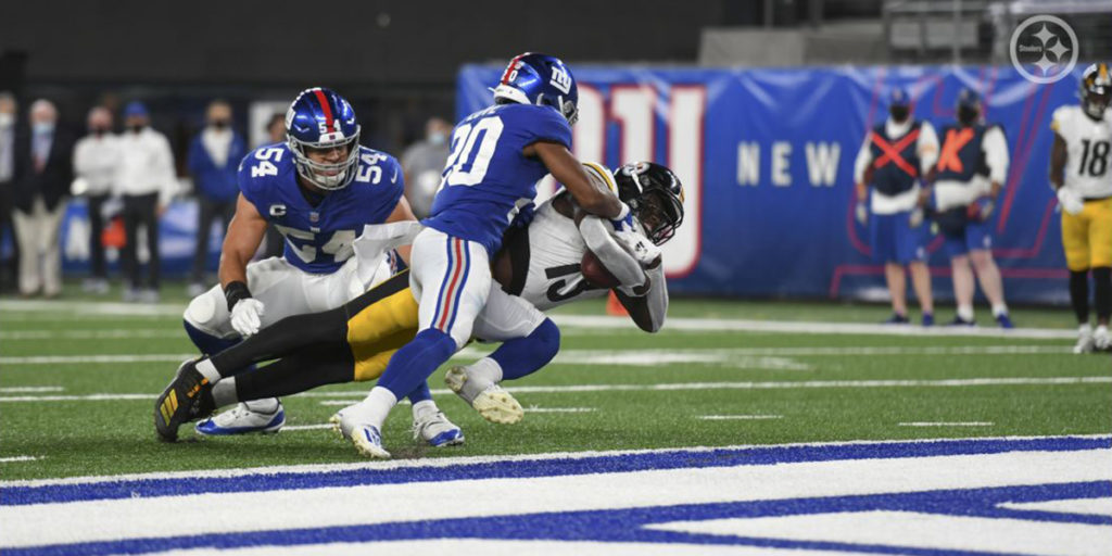 Pittsburgh Steelers receiver James Washington scores a touchdown against the New York Giants in Week 1 of the 2020 NFL regular season