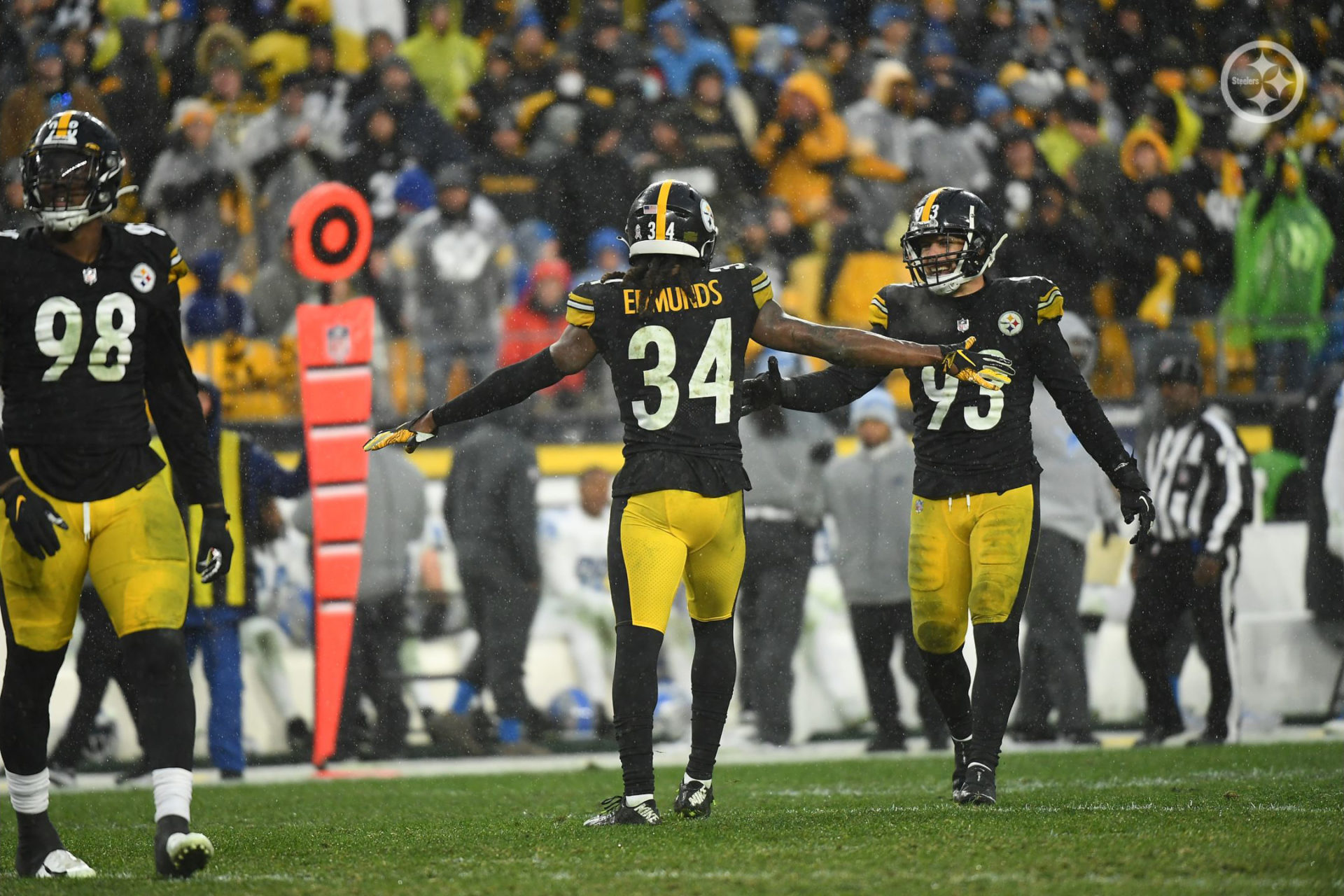 WATCH: Steelers tie game after interception, touchdown by Pat Freiermuth -  On3