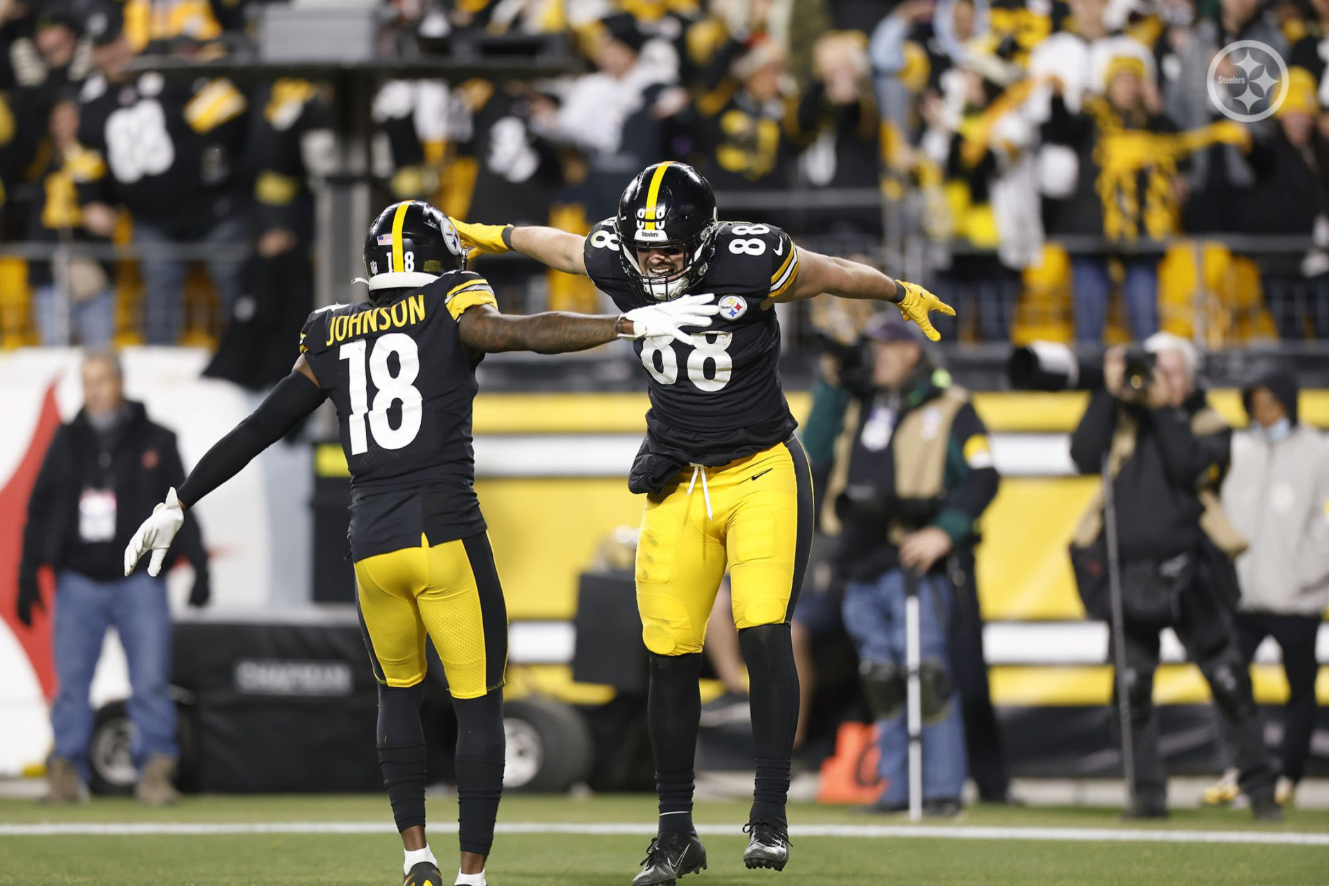 Cheat Sheet: Steelers at Ravens