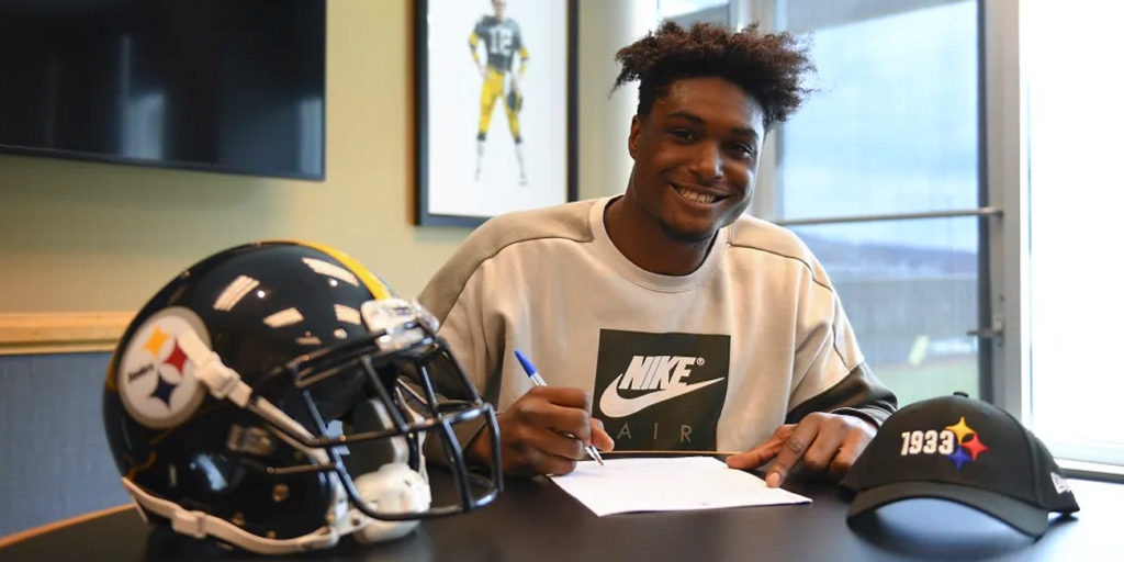 Myles Jack signs with the Pittsburgh Steelers, March 17, 2022