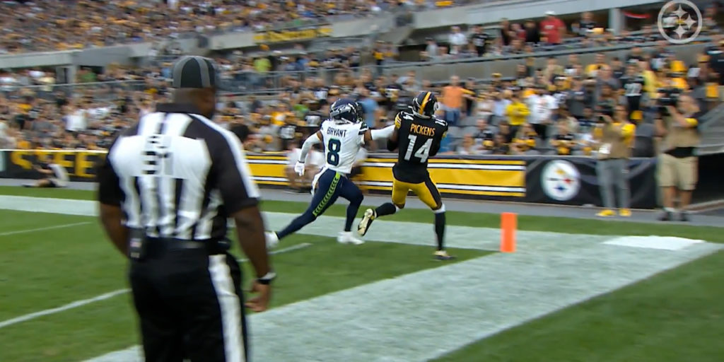 Pittsburgh Steelers WR George Pickens scores a TD from Mason Rudolph