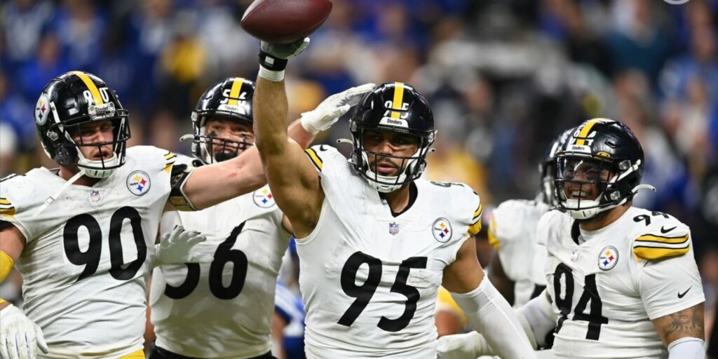 Chris Wormley (95) of the Pittsburgh Steelers