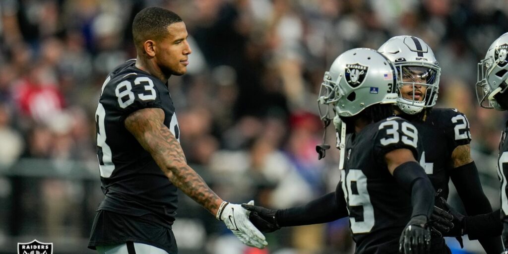 Darren Waller (83) Las Vegas Raiders