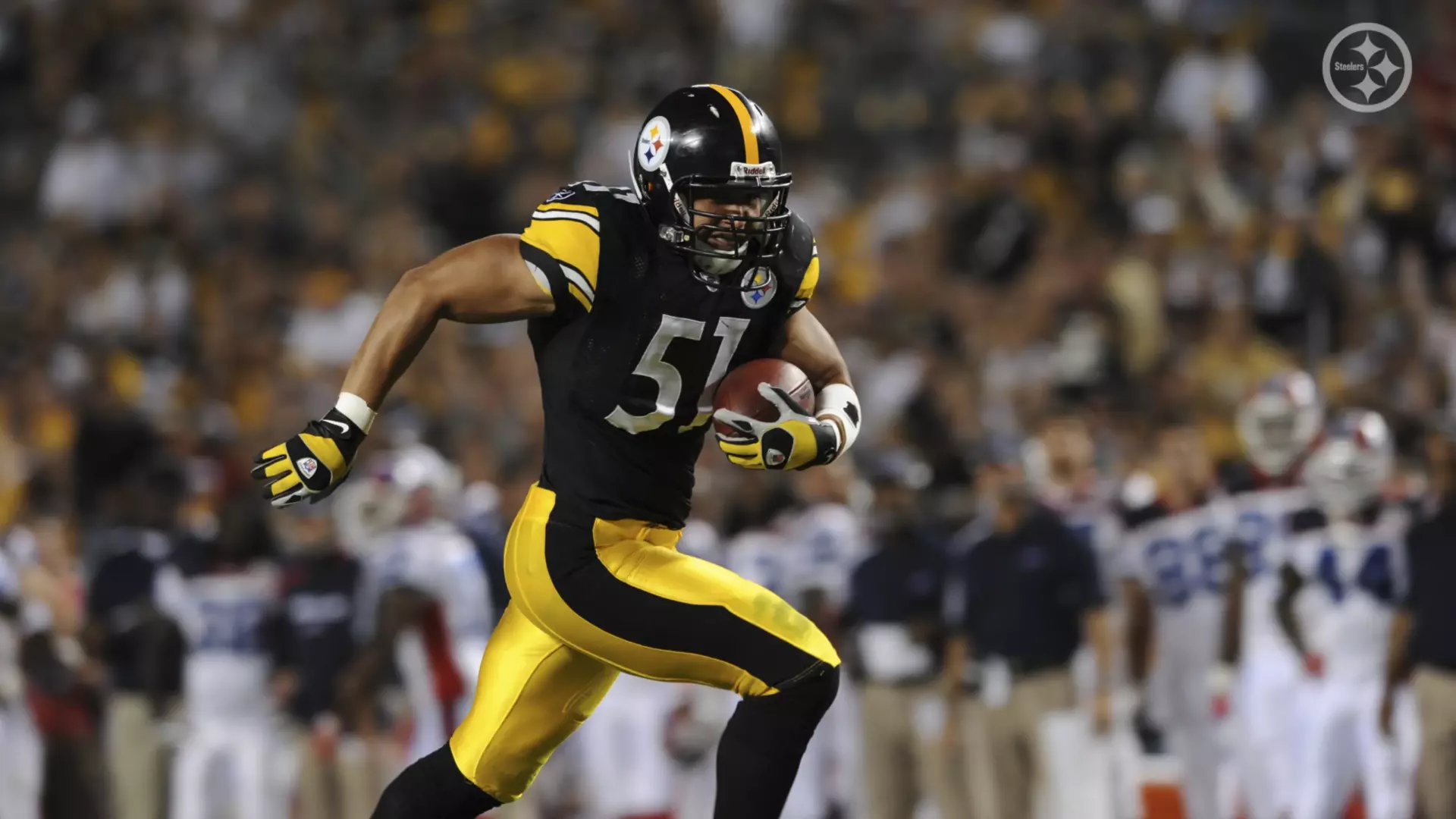 Center Dermontti Dawson of the Pittsburgh Steelers looks on from the  News Photo - Getty Images