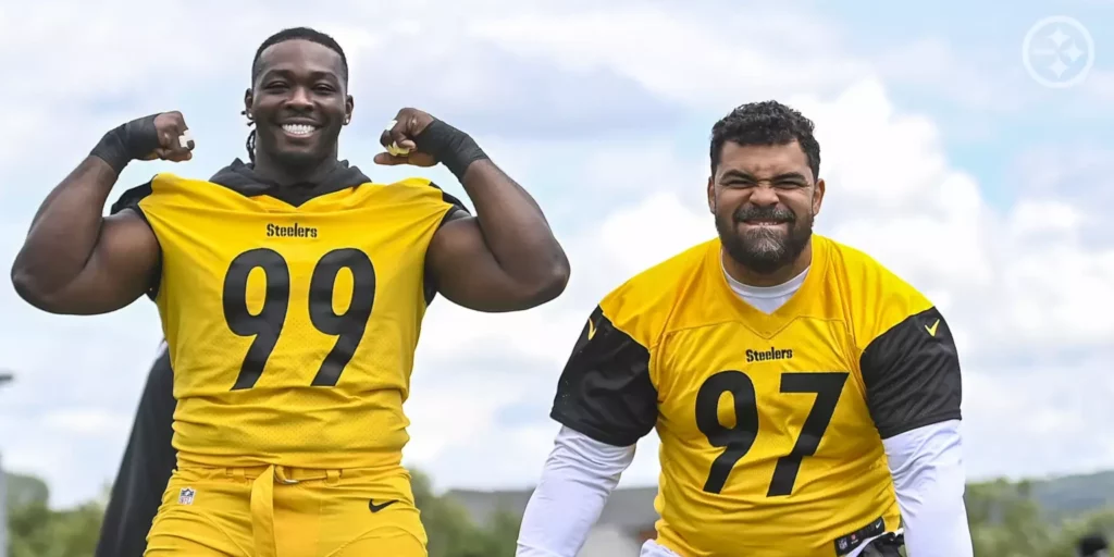 Larry Ogunjobi and Cameron Heyward of the Pittsburgh Steelers