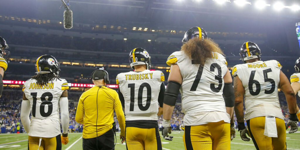 Mitch Trubisky (10) Pittsburgh Steelers