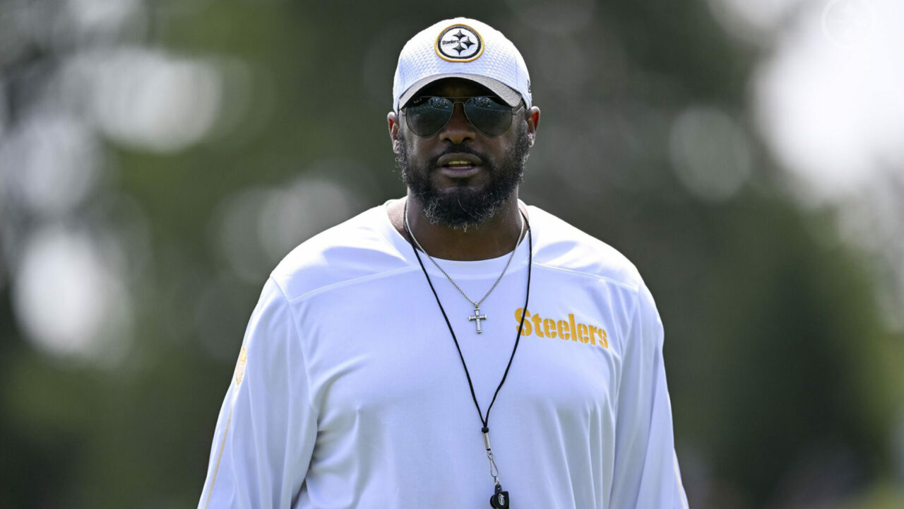 Steelers head coach Mike Tomlin