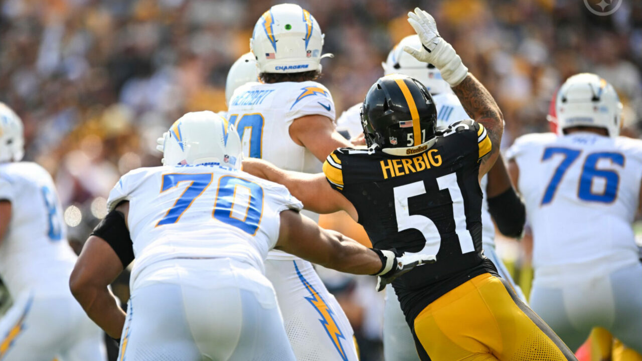 Pittsburgh Steelers LB Nick Herbig