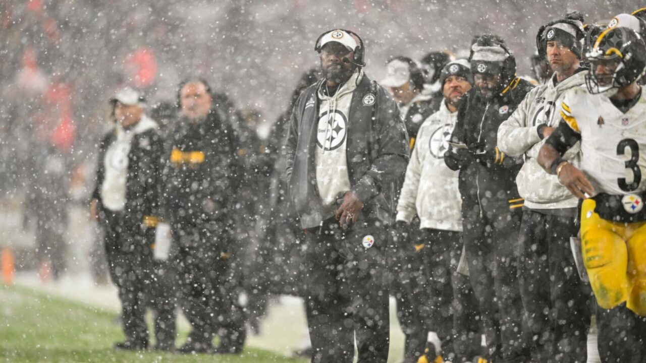 Coach Mike Tomlin Pittsburgh Steelers