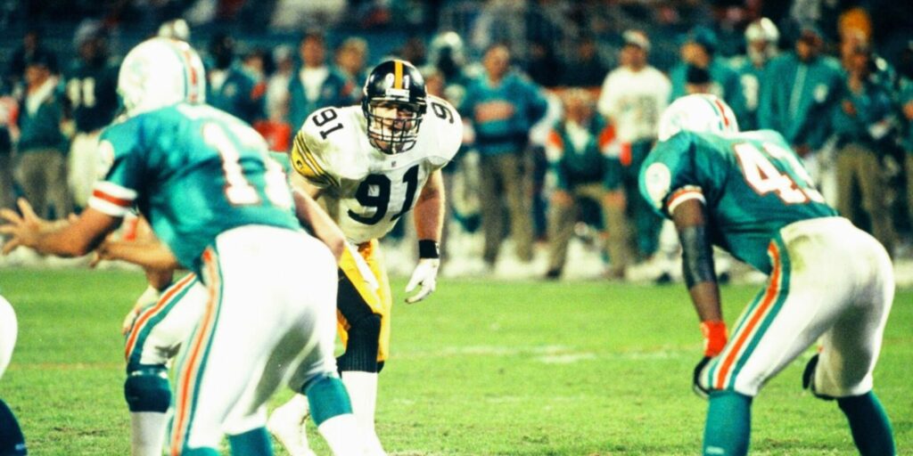 Kevin Greene (91) of the Pittsburgh Steelers